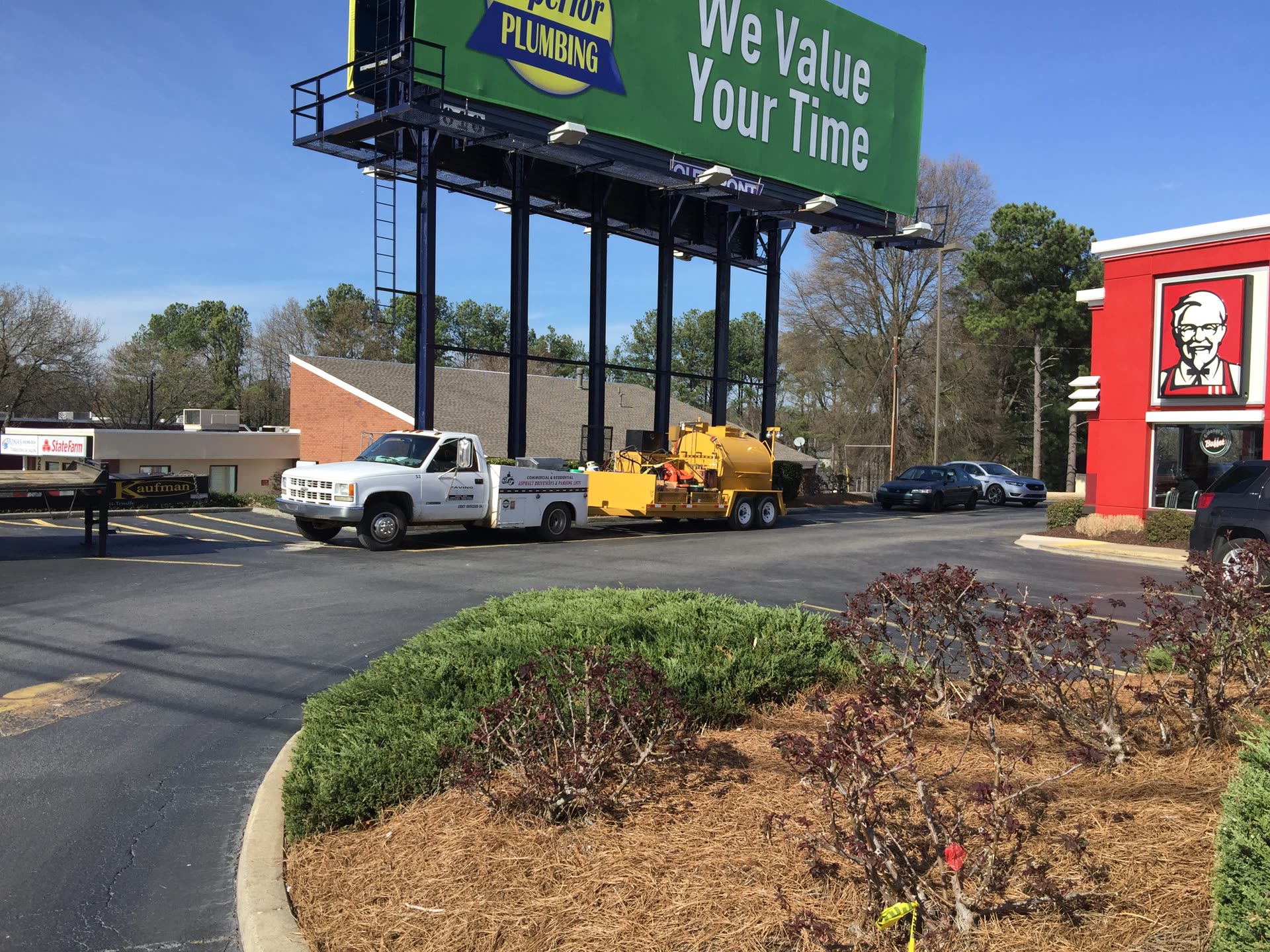 Asphalt paving services in Lakeside, Virginia